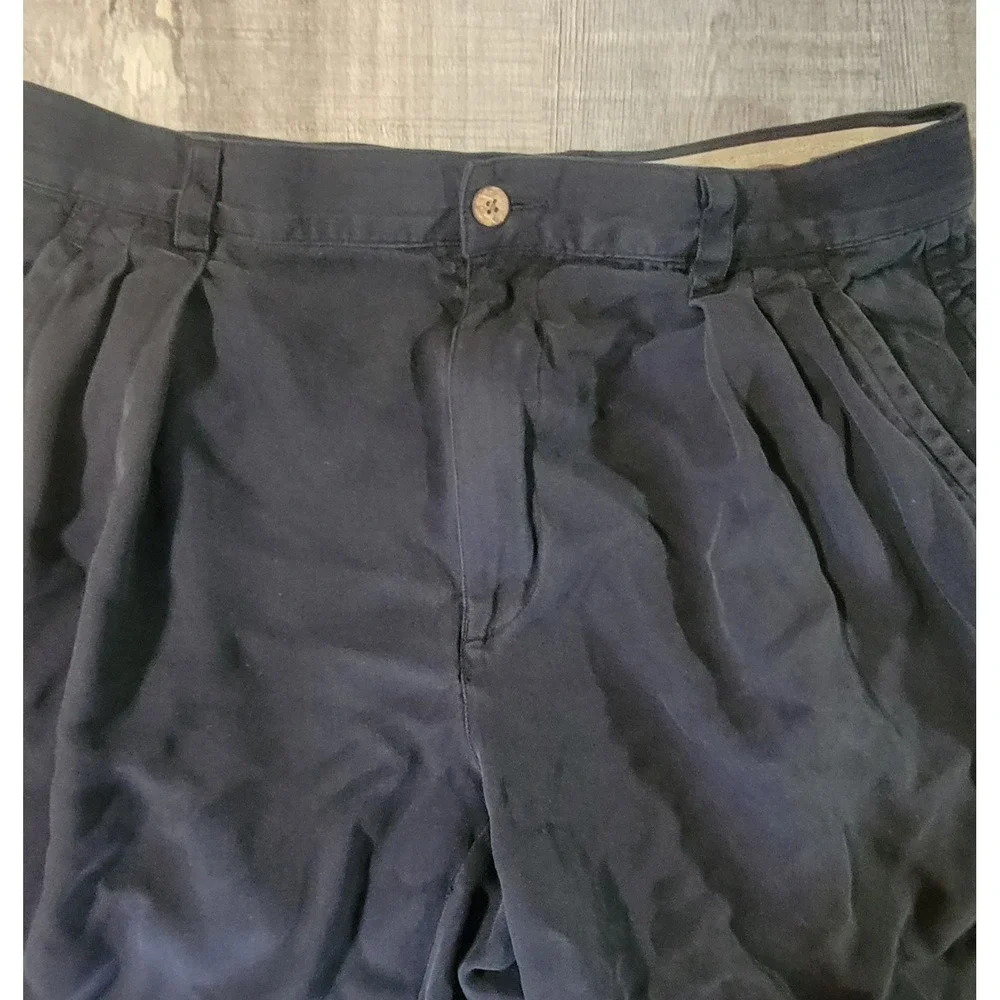 Tommy Bahama‎ Relax Shorts Mens 33 Black Chino 100% Silk Pleated Summer Casual